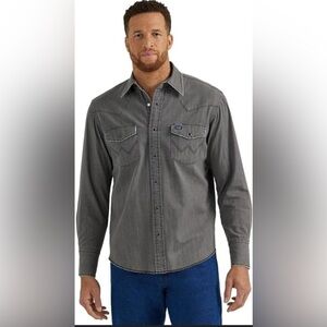 Wrangler Gray Classic Casual Button Down Shirt